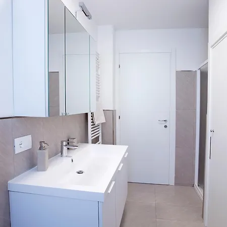 Apartment Ossuccio Daire *